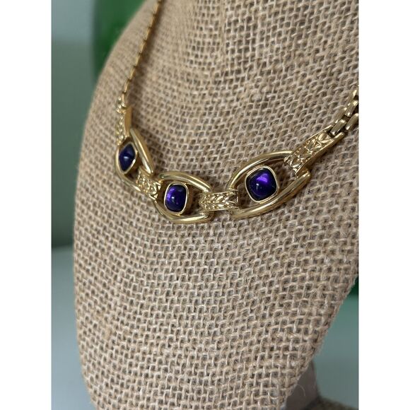 TRIFARI™ Gold Tone with Purple Cabochons Necklace 17 inch - Picture 3 of 7